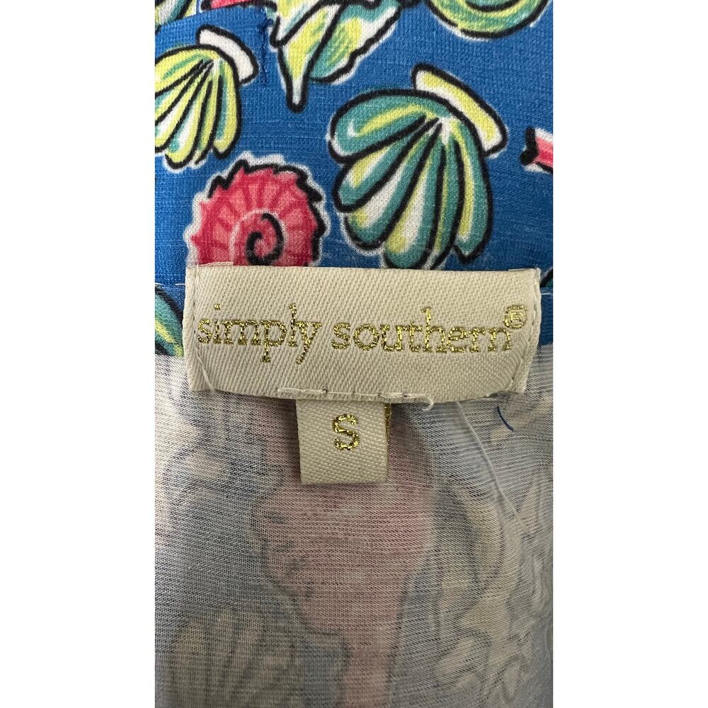 🐚 Simply Southern Seahorse Print Ruffle Collar Top Women’s Size S Coastal - Picture 4 of 4